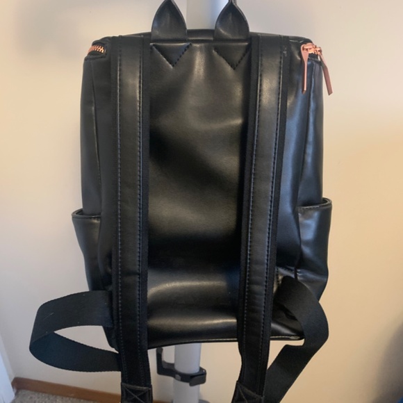 Matt and Nat Vegan Leather Backpack - Picture 5 of 8